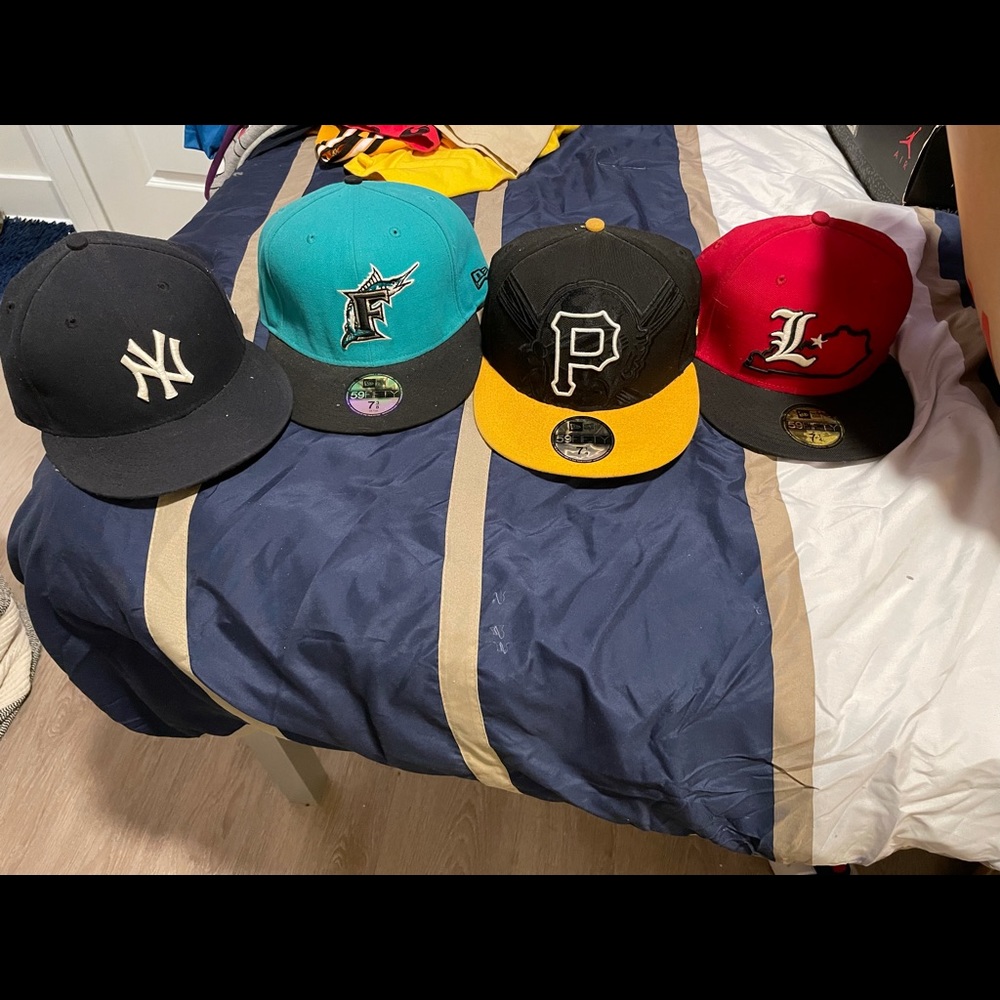 Fitteds, adjustable and SnapBack hats